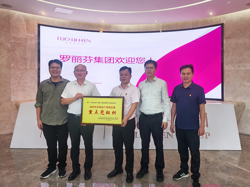 f37b25fe91bad774b668d83eab691b5_副本.jpg f37b25fe91bad774b668d83eab691b5_副本.jpg